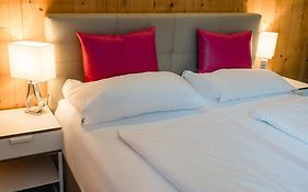4U Hotel Men Only