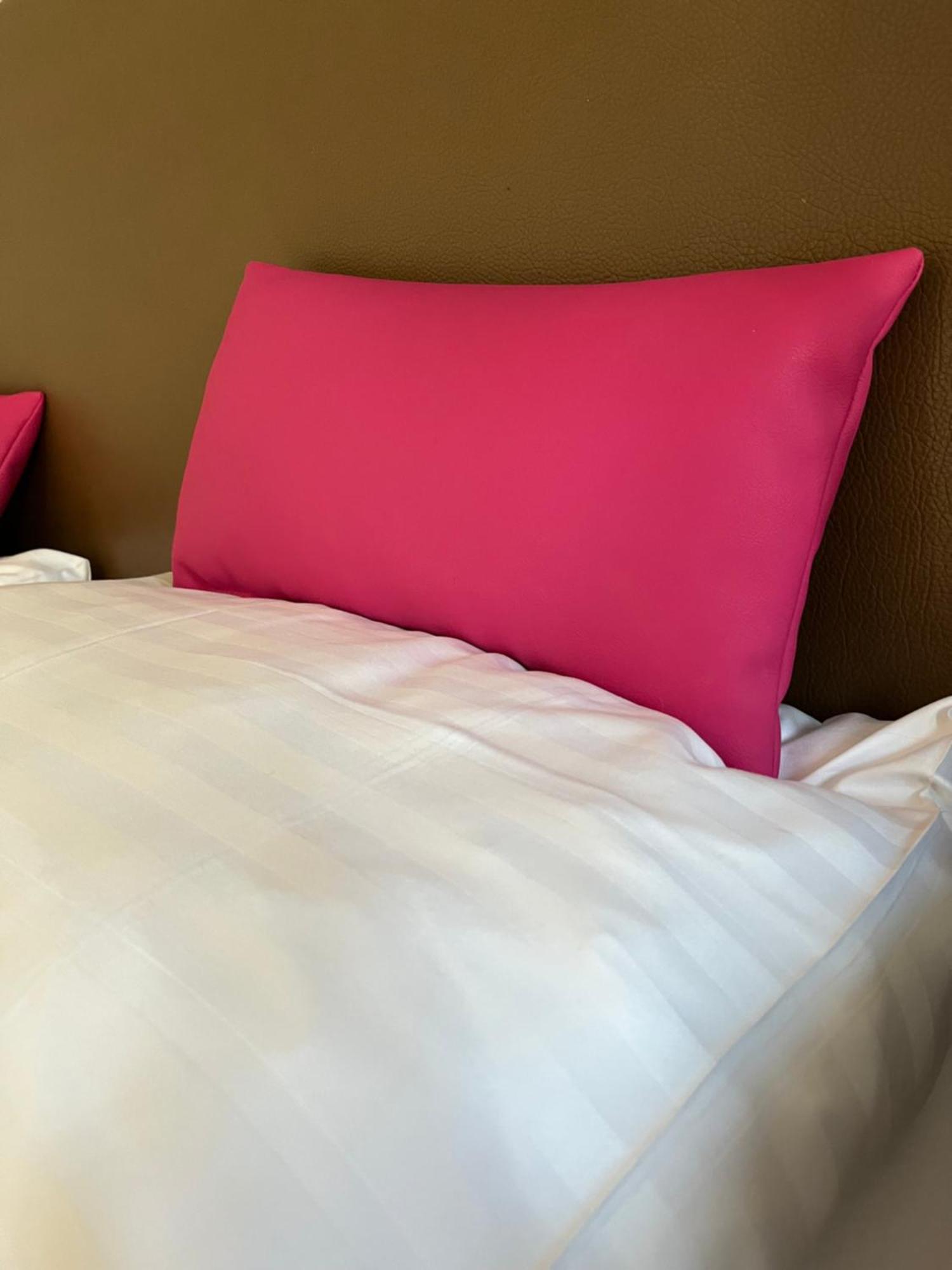 4U Hotel Men Only Hohenthurn Esterno foto